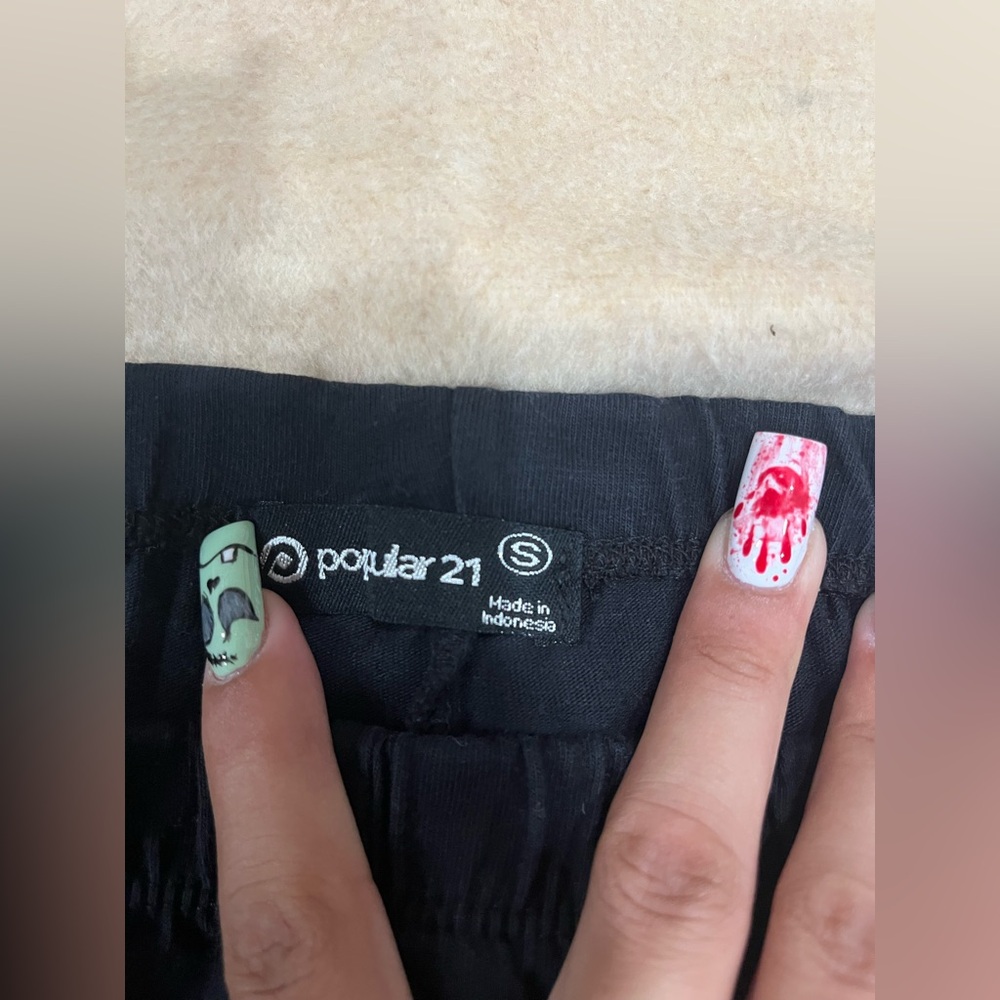 Popular 21 Black Pants - Picture 3 of 3